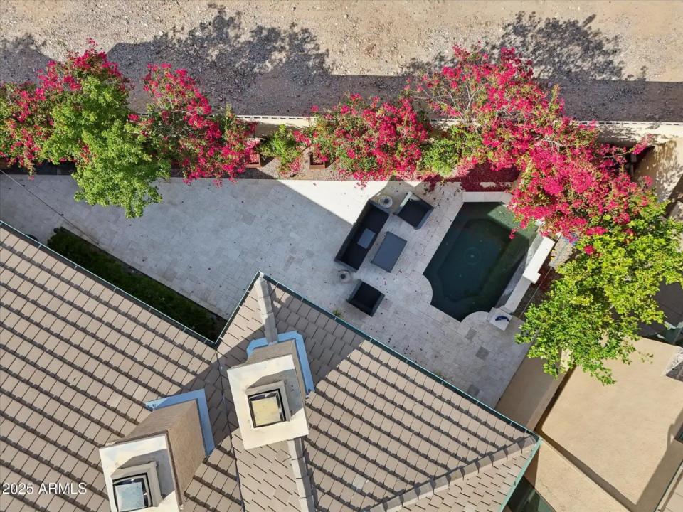 Real Estate Picture 27