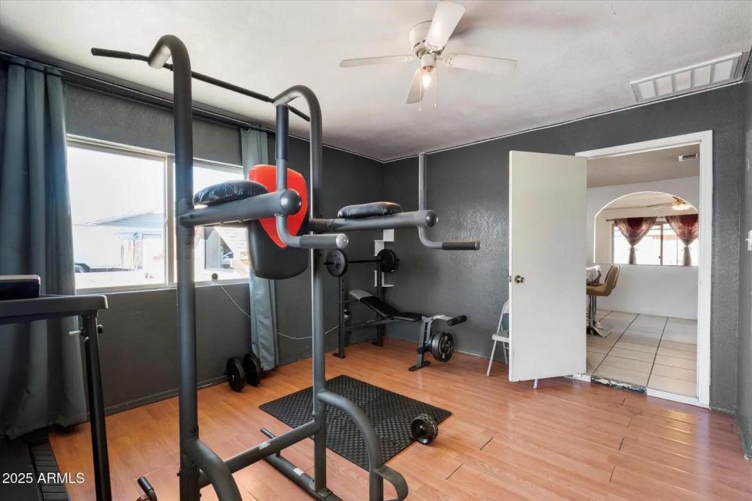 Real Estate Picture 16