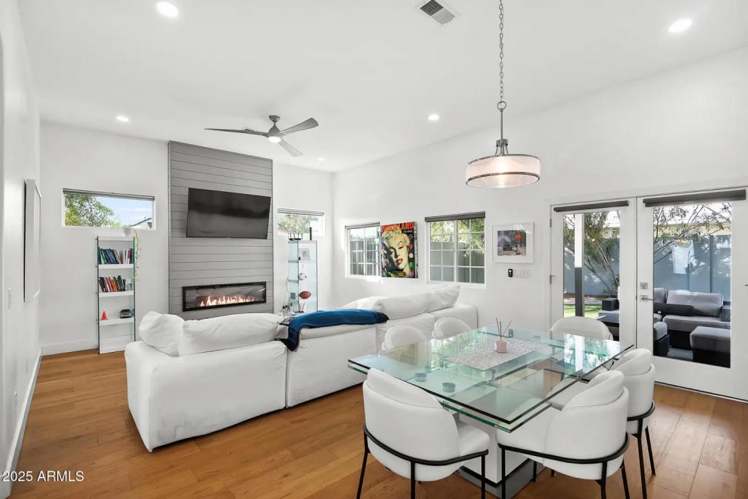 Real Estate Picture 16
