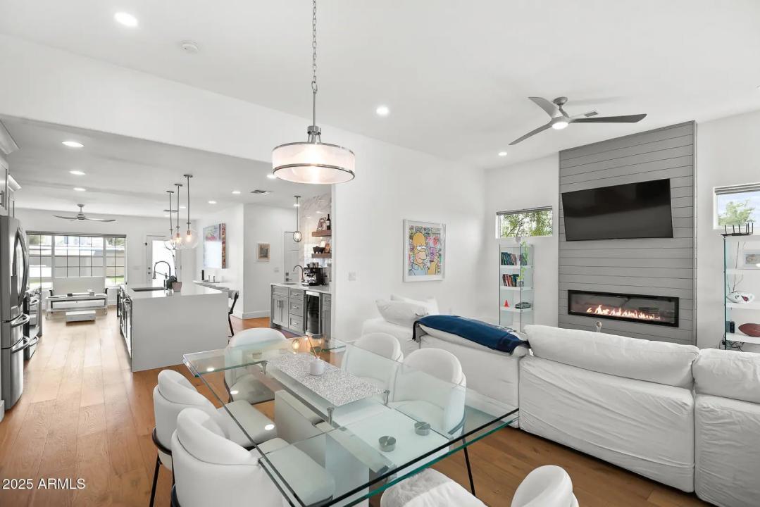 Real Estate Picture 18