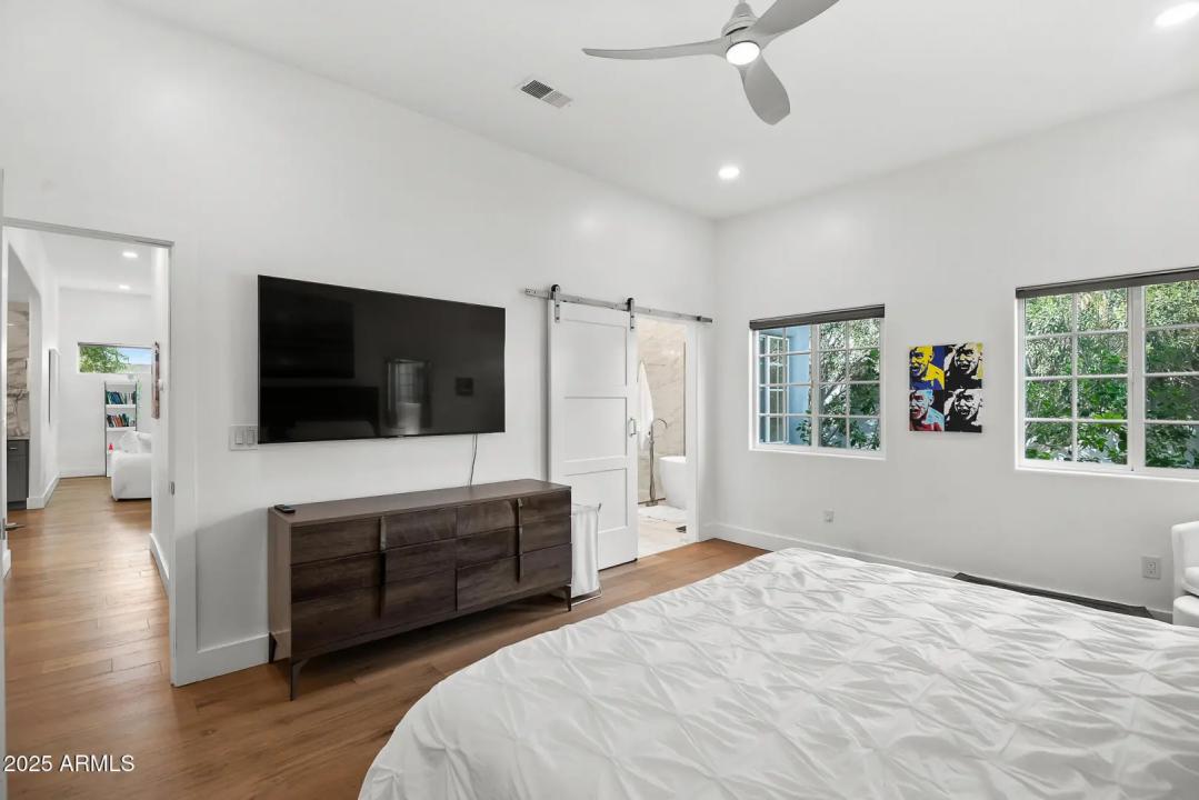 Real Estate Picture 21