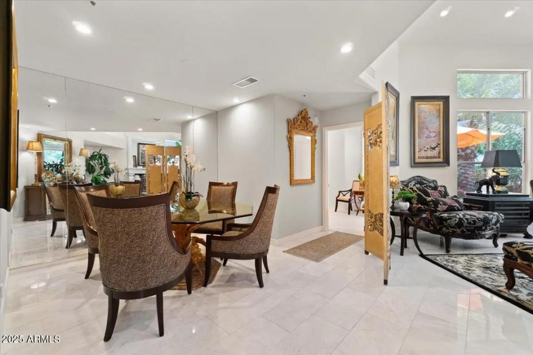 Real Estate Picture 5