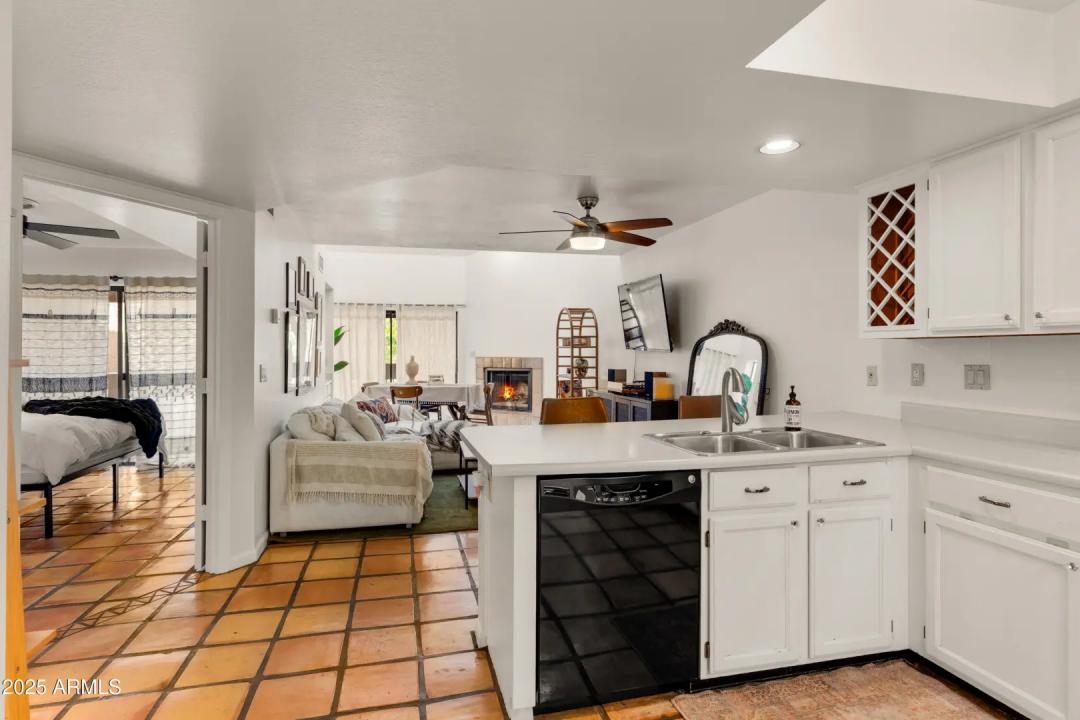 Real Estate Picture 6