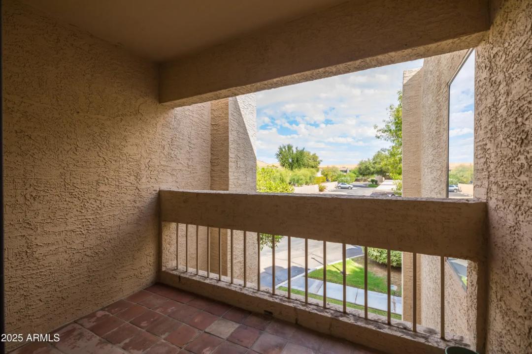 Real Estate Picture 23