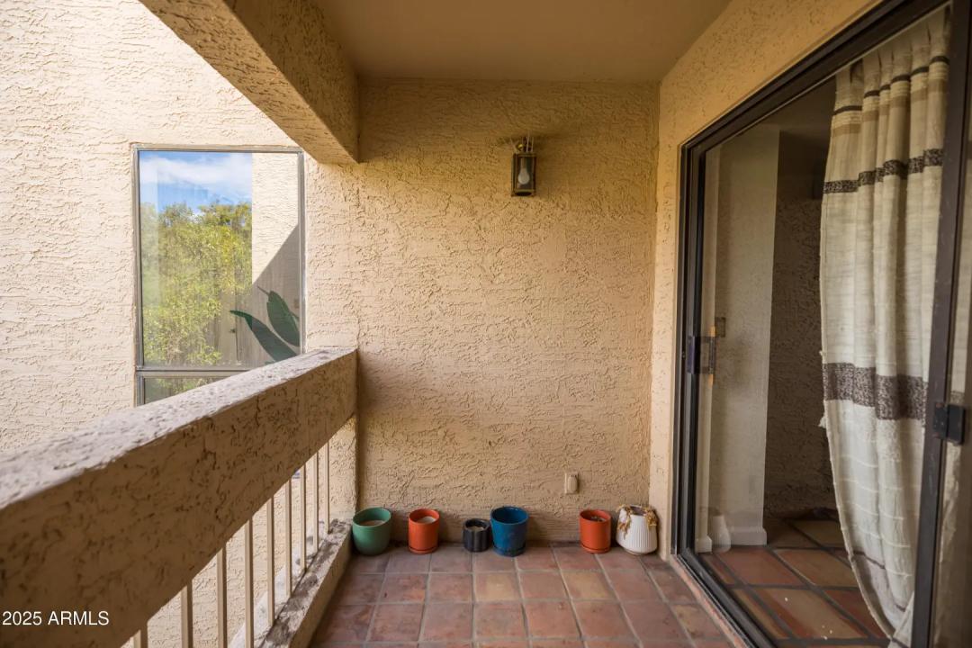 Real Estate Picture 24
