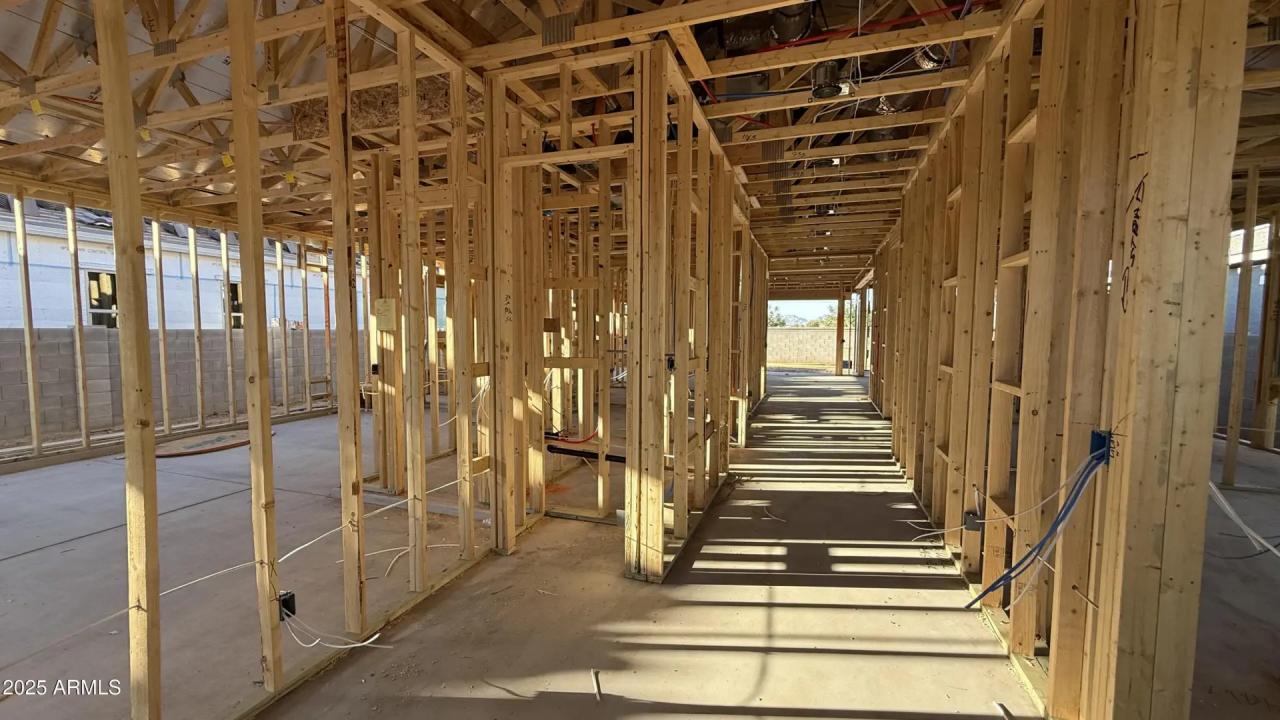 Real Estate Picture 3