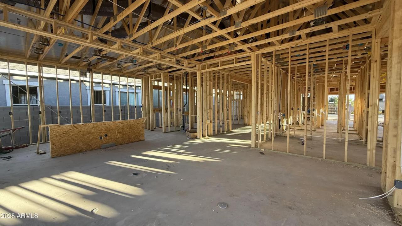 Real Estate Picture 6