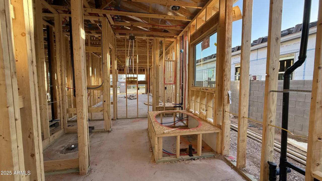 Real Estate Picture 8
