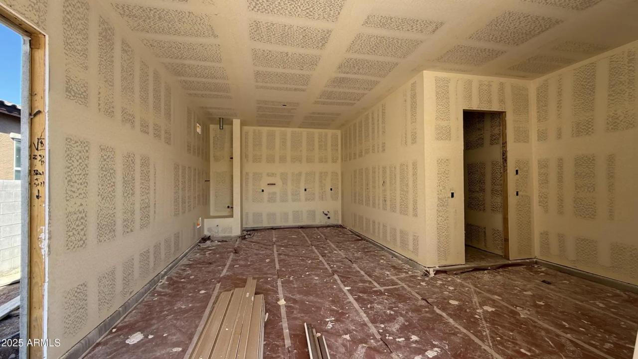 Real Estate Picture 19