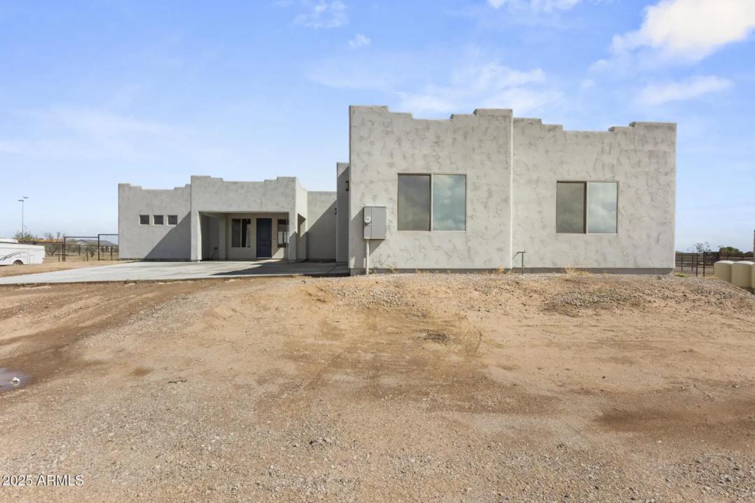 Real Estate Picture 6