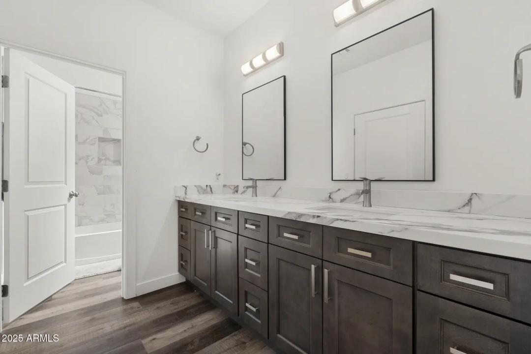 Real Estate Picture 26