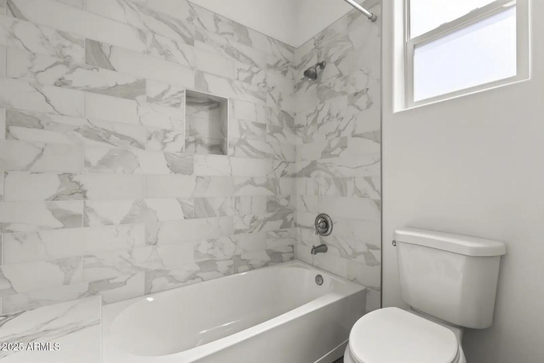 Real Estate Picture 27