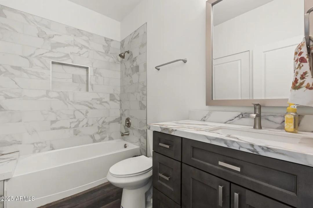 Real Estate Picture 32