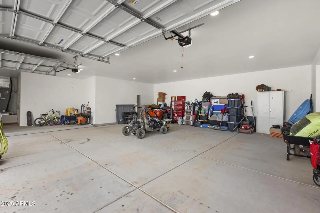 Real Estate Picture 42