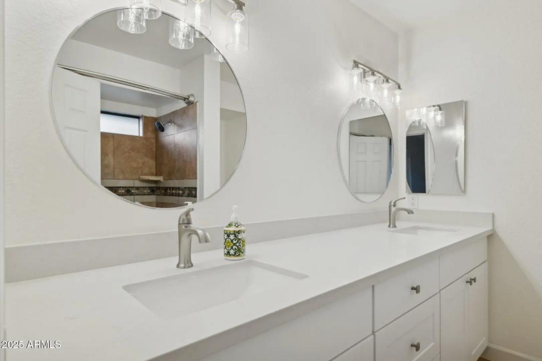 Real Estate Picture 21