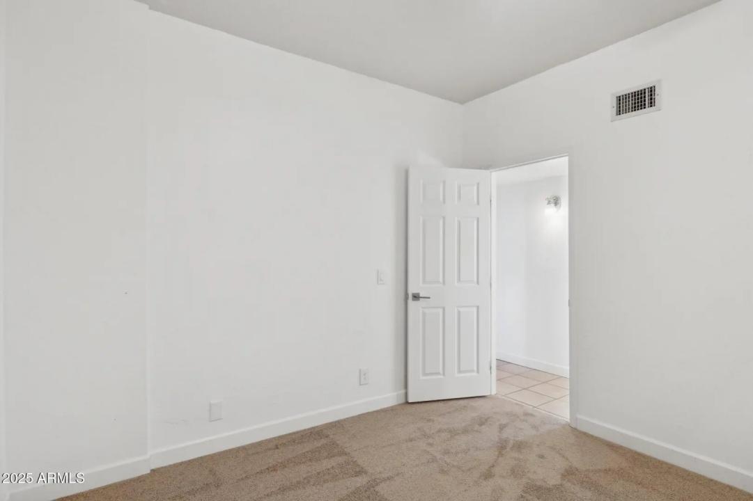 Real Estate Picture 27