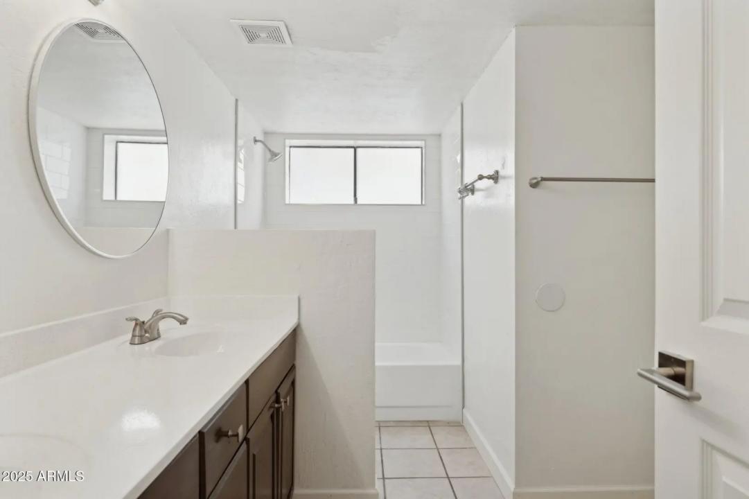 Real Estate Picture 29