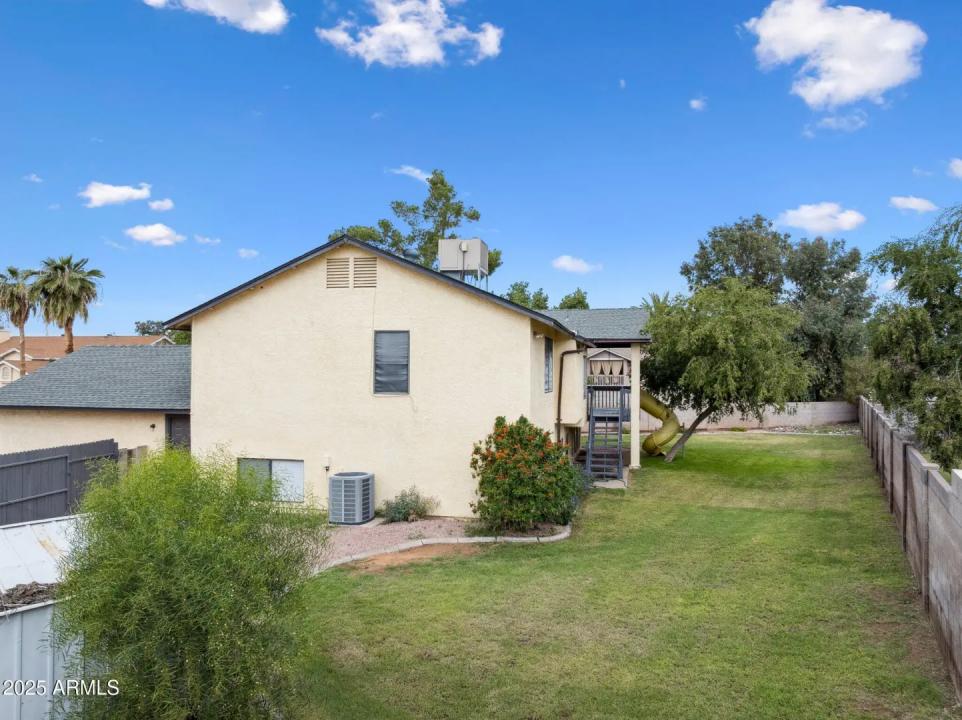 Real Estate Picture 35