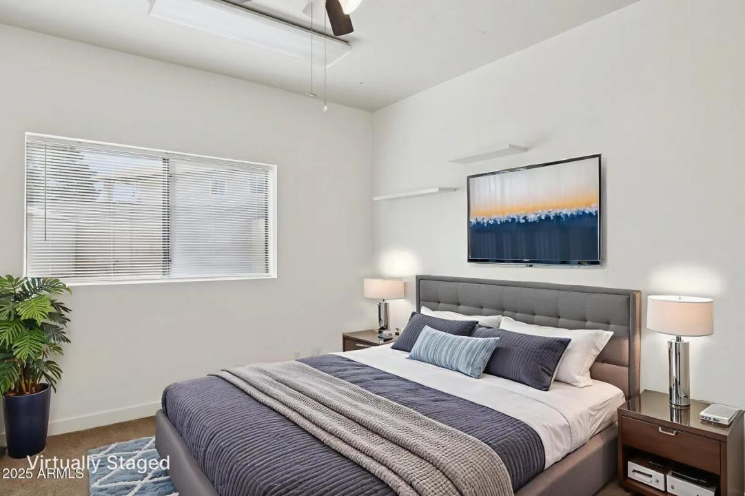 Real Estate Picture 12