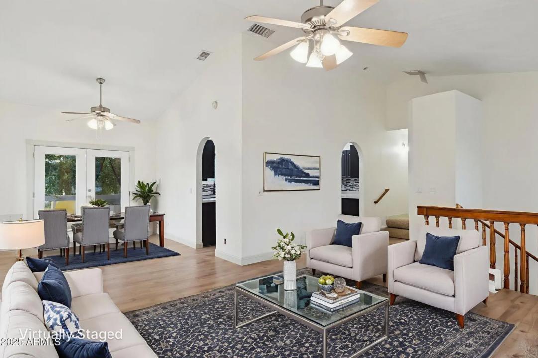 Real Estate Picture 4