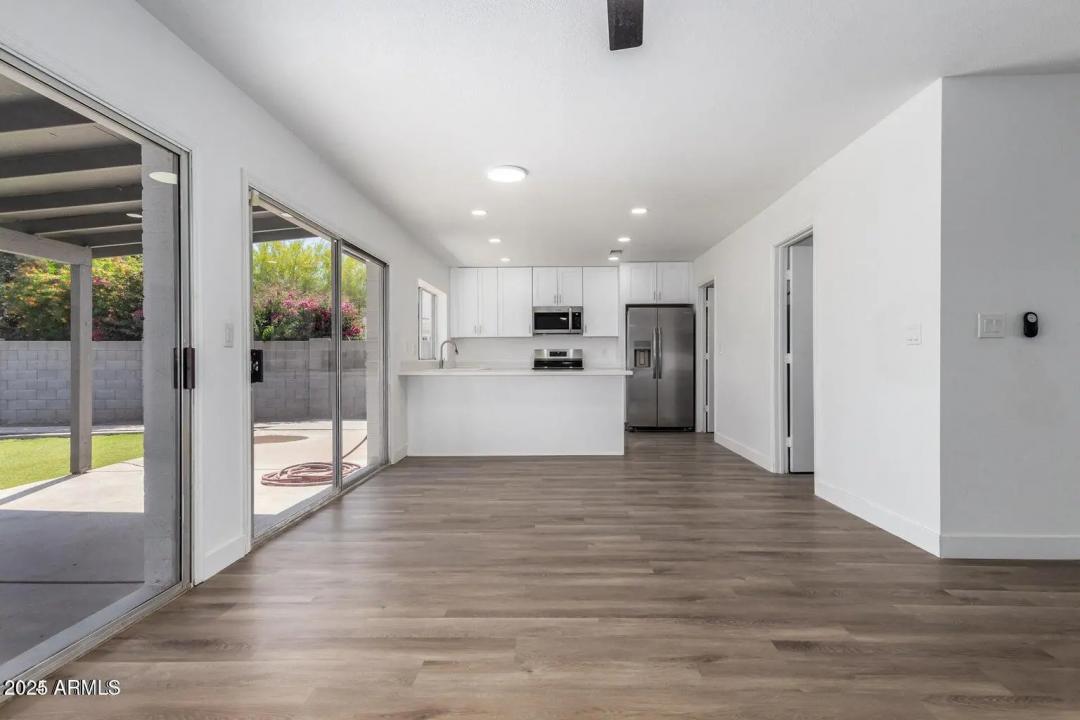 Real Estate Picture 10