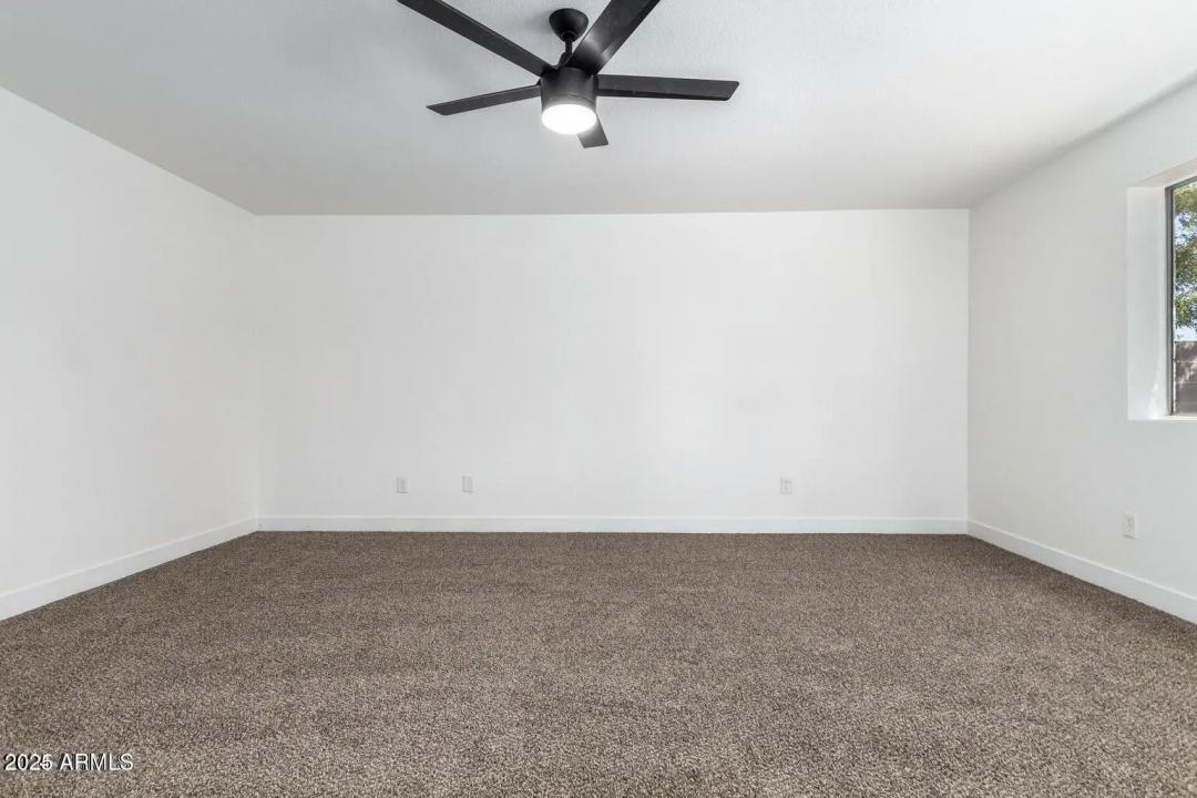 Real Estate Picture 16
