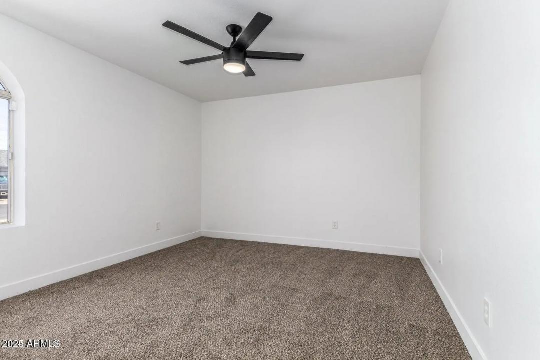 Real Estate Picture 21