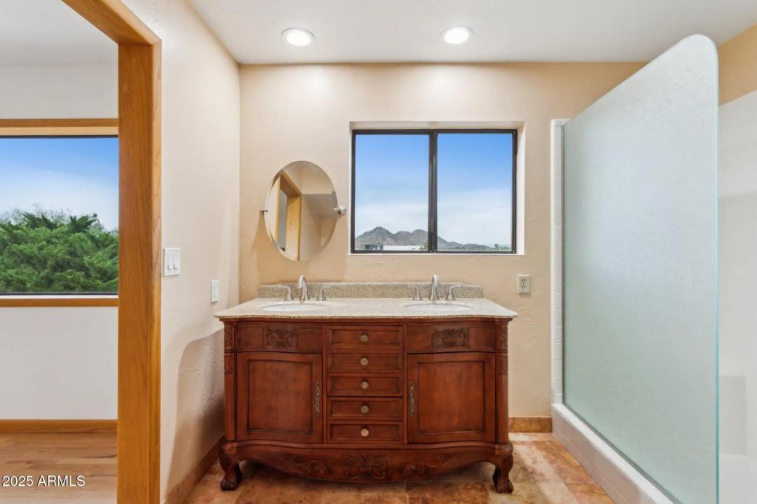 Real Estate Picture 28