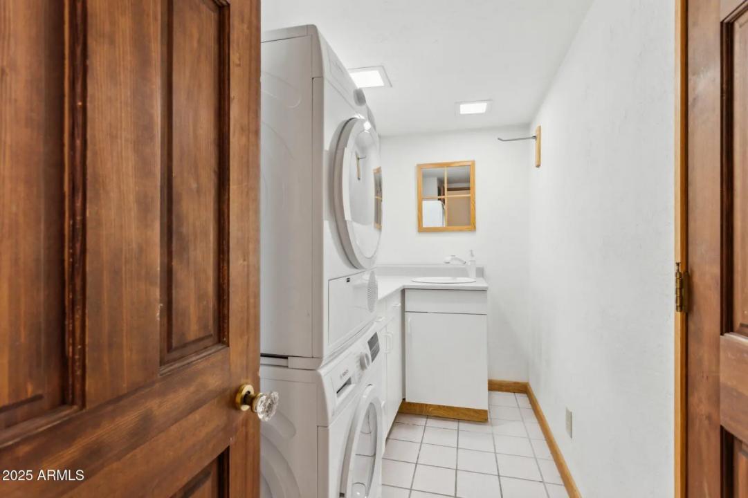 Real Estate Picture 34
