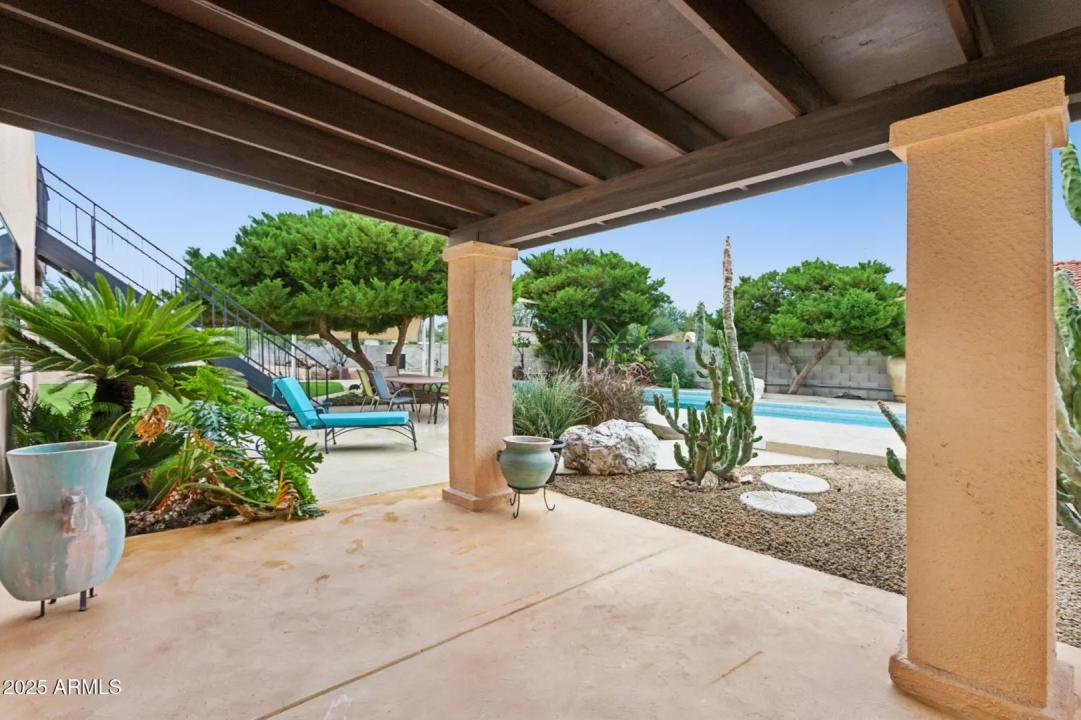 Real Estate Picture 42