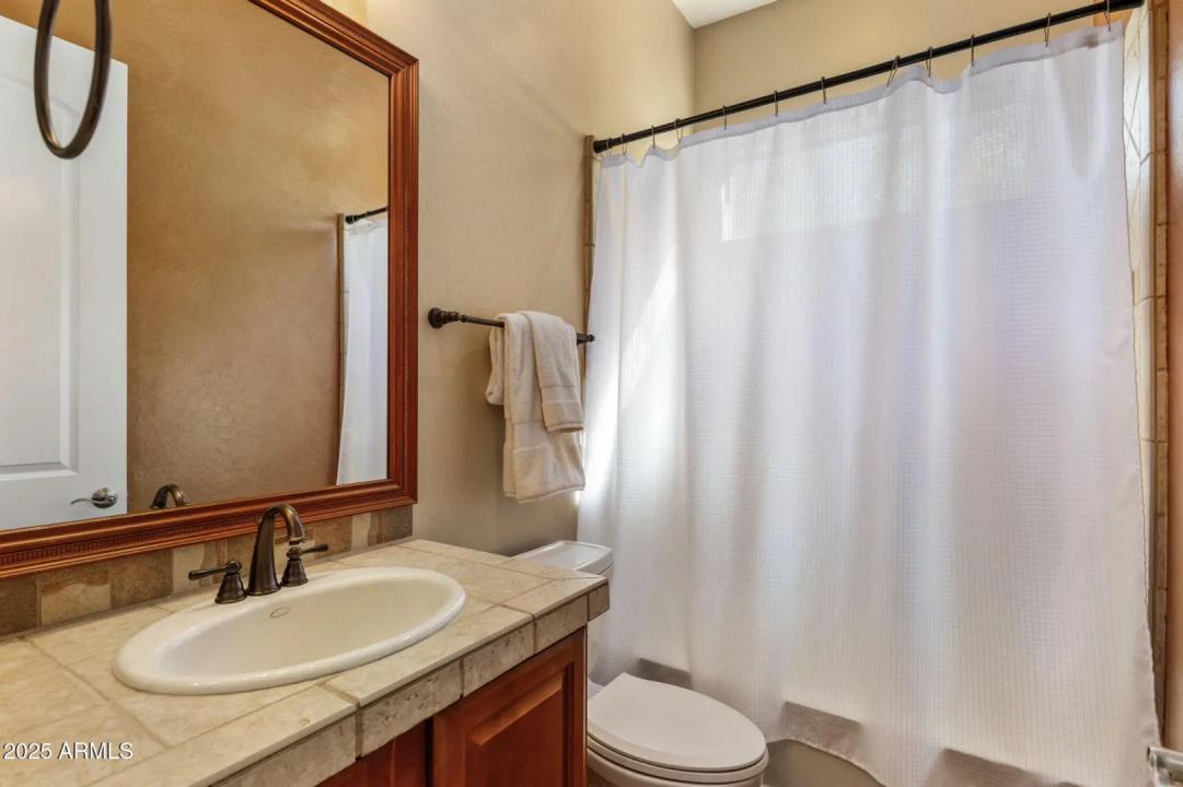 Real Estate Picture 22
