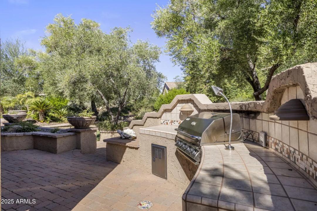 Real Estate Picture 26