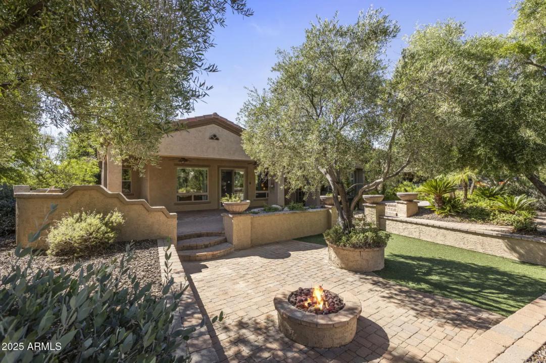 Real Estate Picture 30