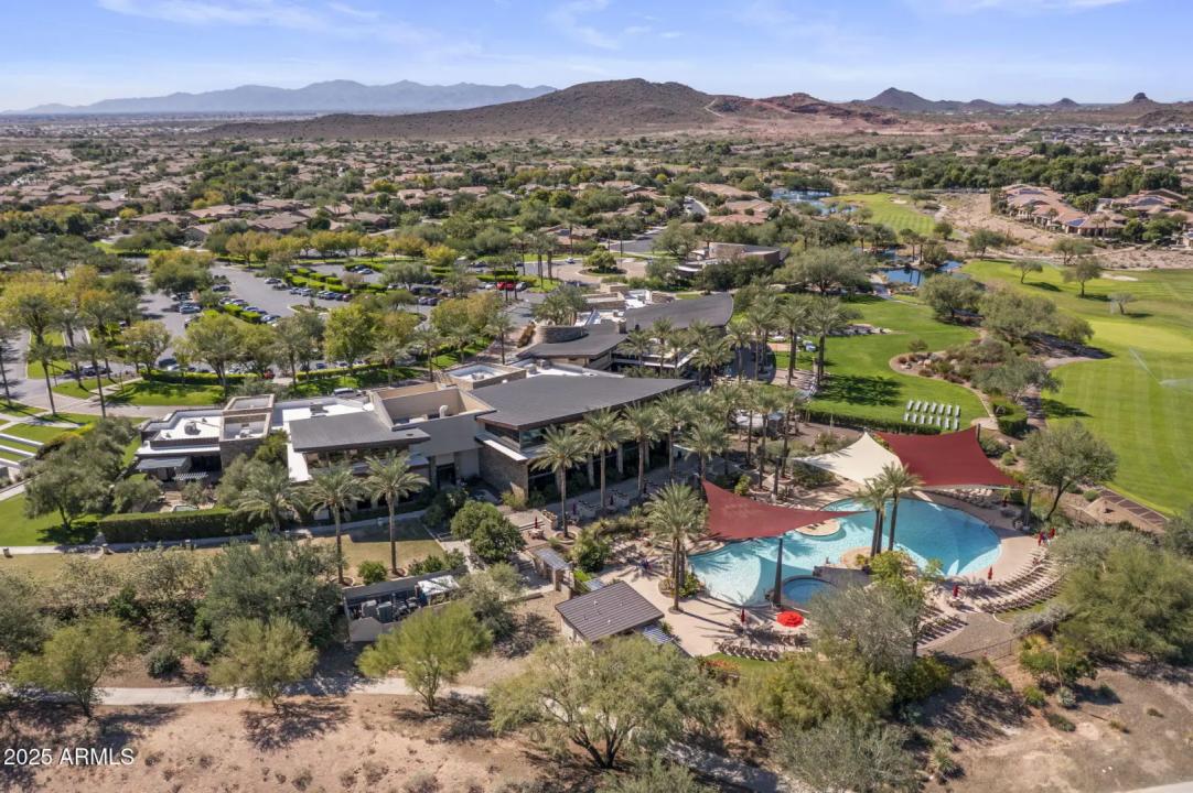Real Estate Picture 37