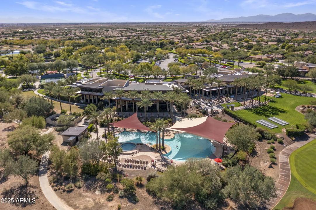 Real Estate Picture 38