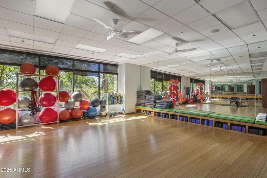 Real Estate Picture 42
