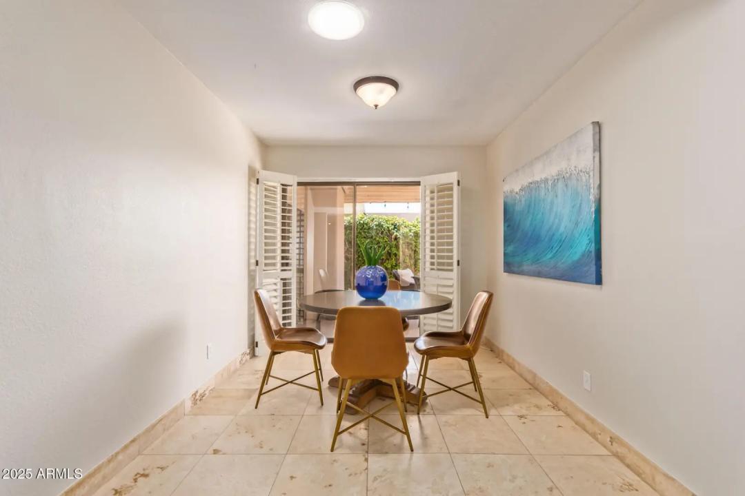 Real Estate Picture 6