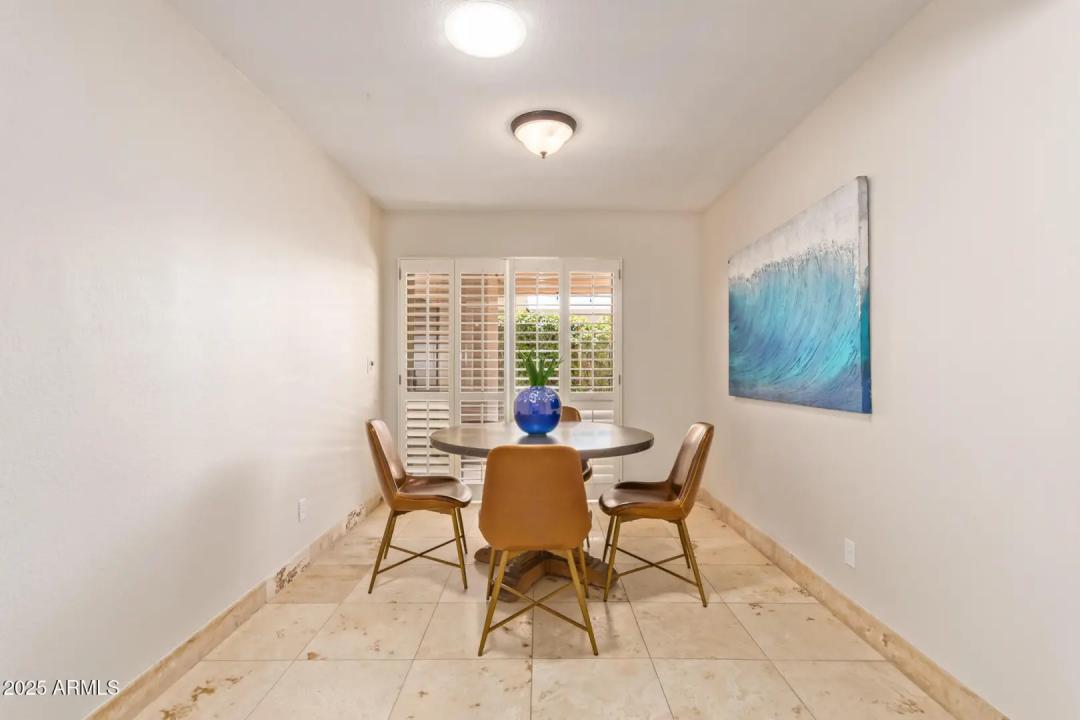 Real Estate Picture 7