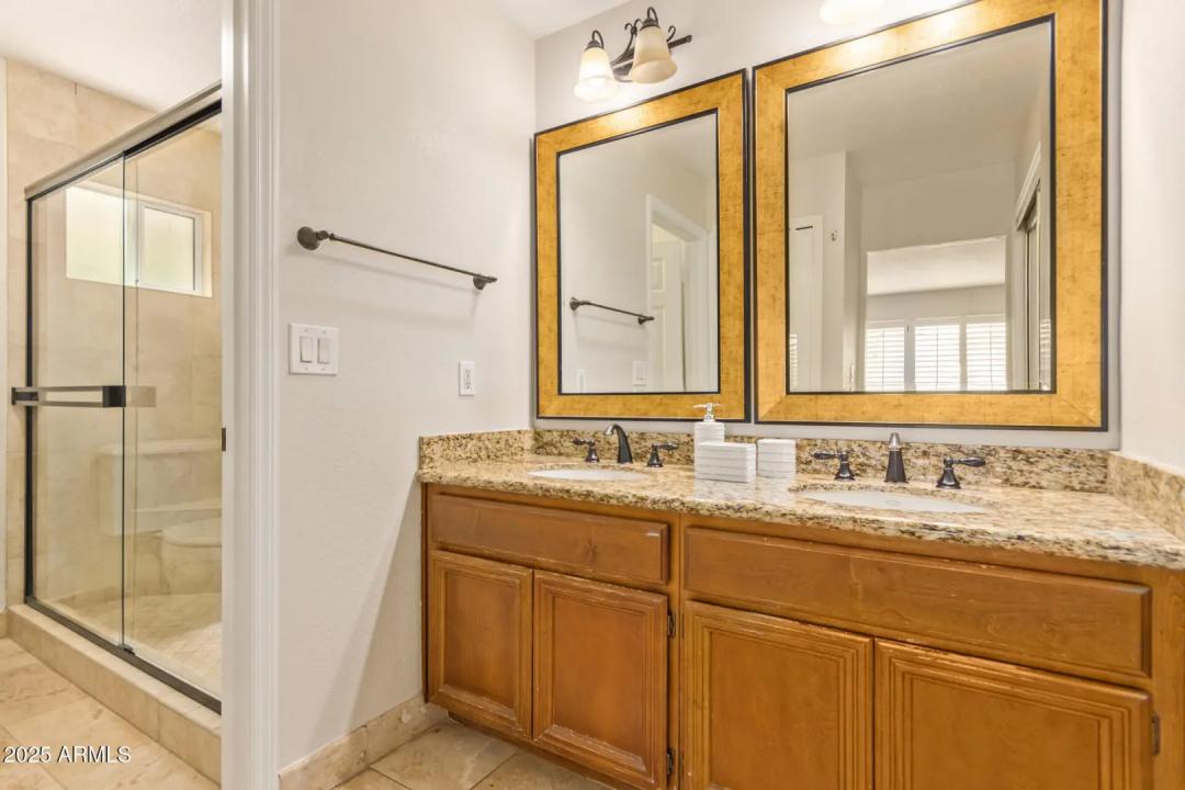 Real Estate Picture 15