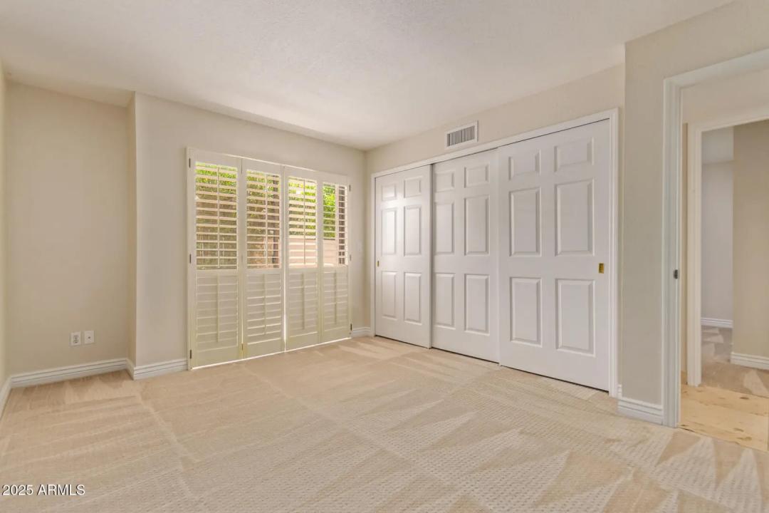 Real Estate Picture 17