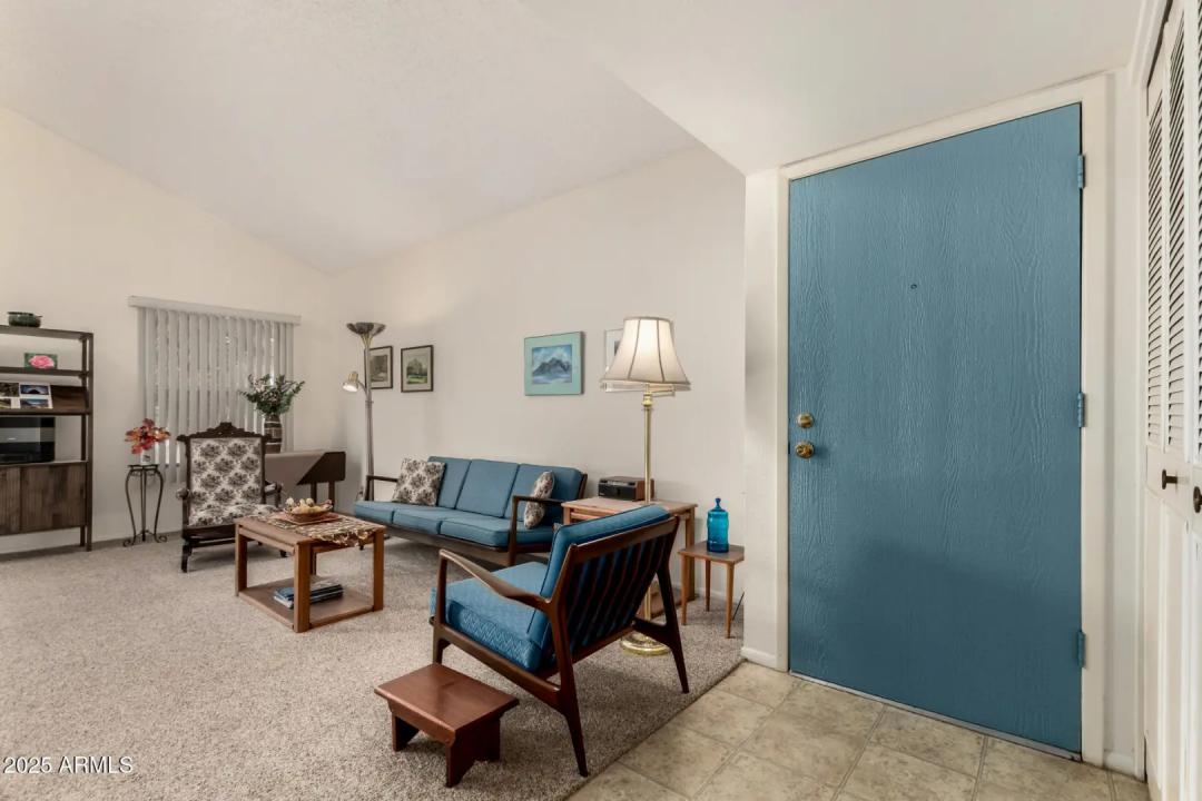 Real Estate Picture 3