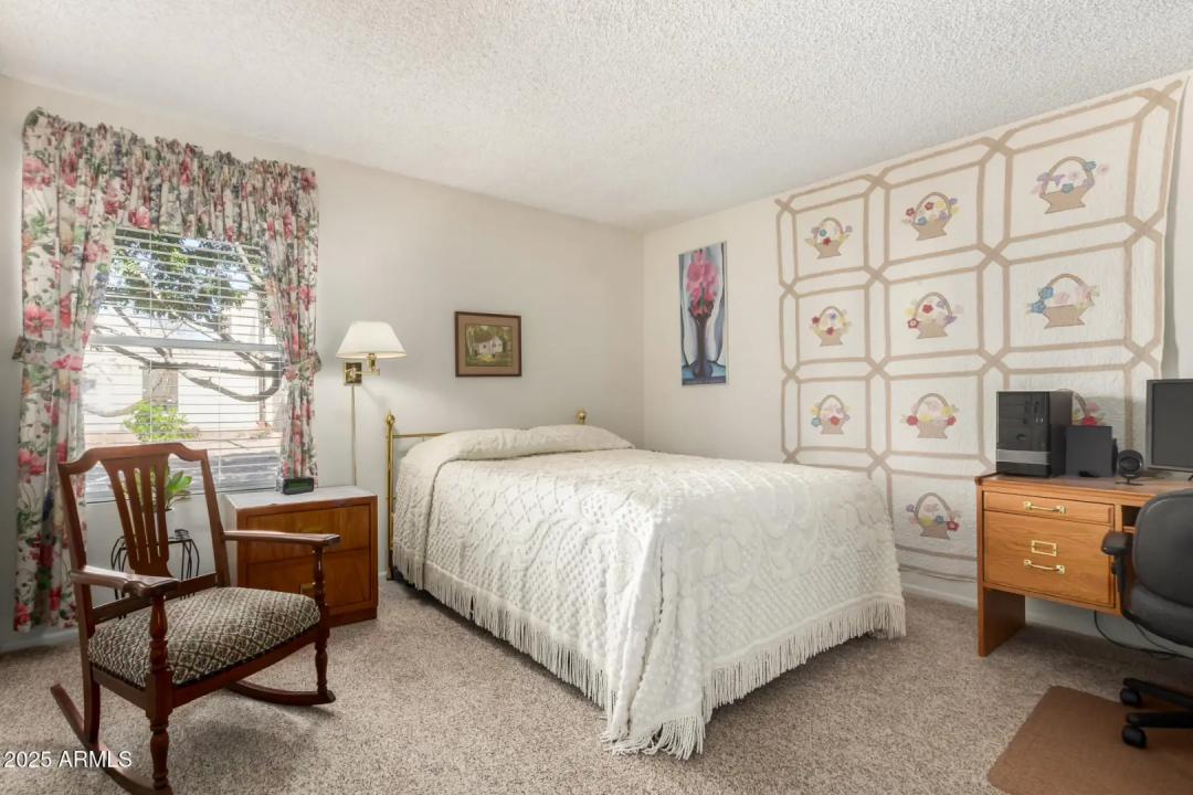 Real Estate Picture 13