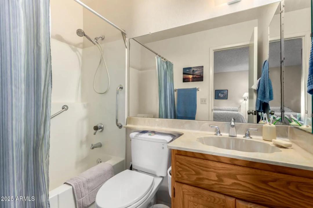 Real Estate Picture 15