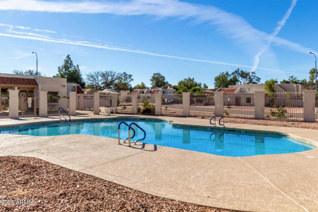 Real Estate Picture 22