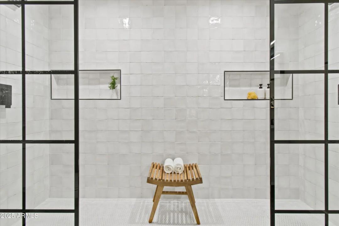 Real Estate Picture 6