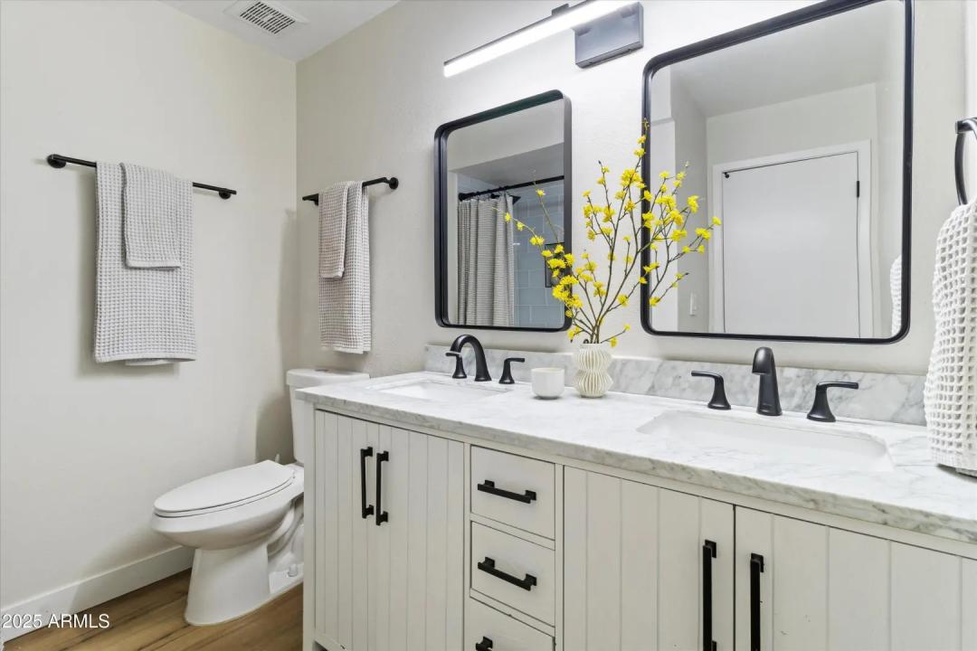 Real Estate Picture 22