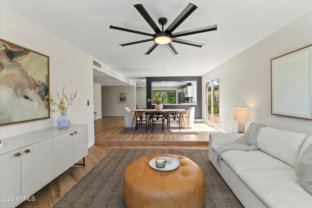 Real Estate Picture 11