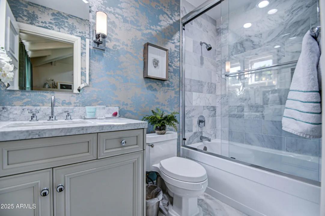 Real Estate Picture 30