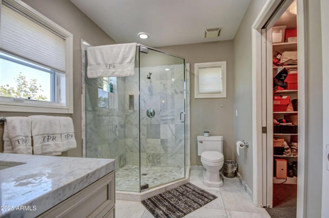 Real Estate Picture 32