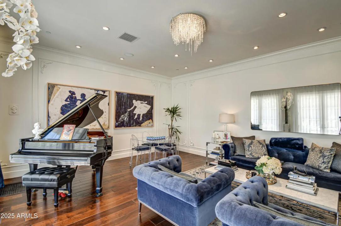 Real Estate Picture 15